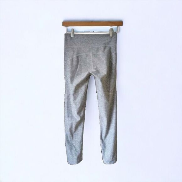 Outdoor Voices High Waisted Striped Warm Up Crop Leggings Grey sz S Acti… - Picture 3 of 9